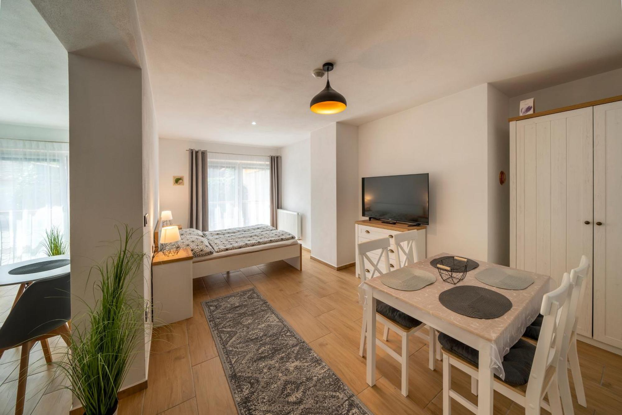 Apartmany Pod Namestim 2 Телч Экстерьер фото