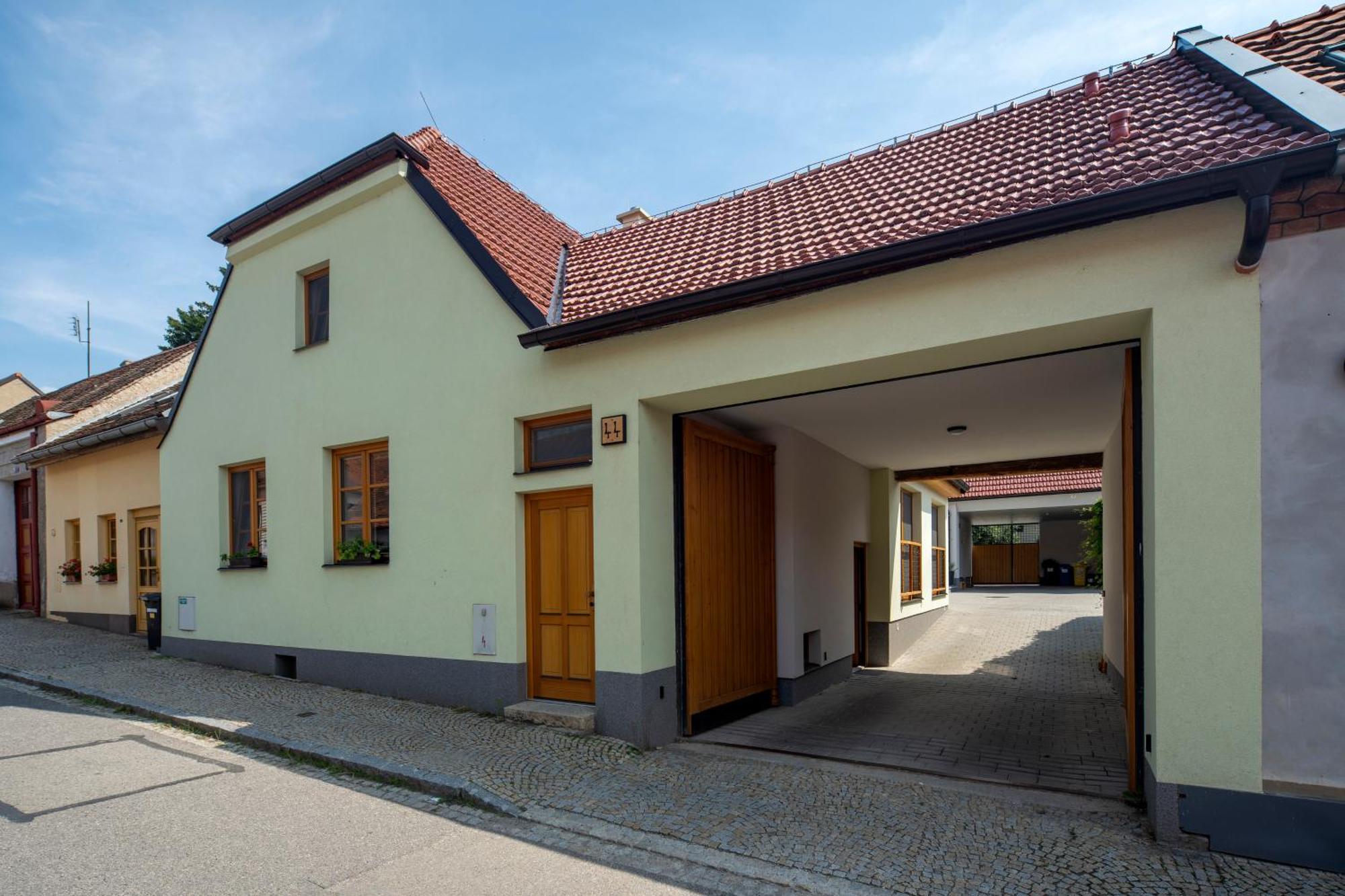 Apartmany Pod Namestim 2 Телч Экстерьер фото