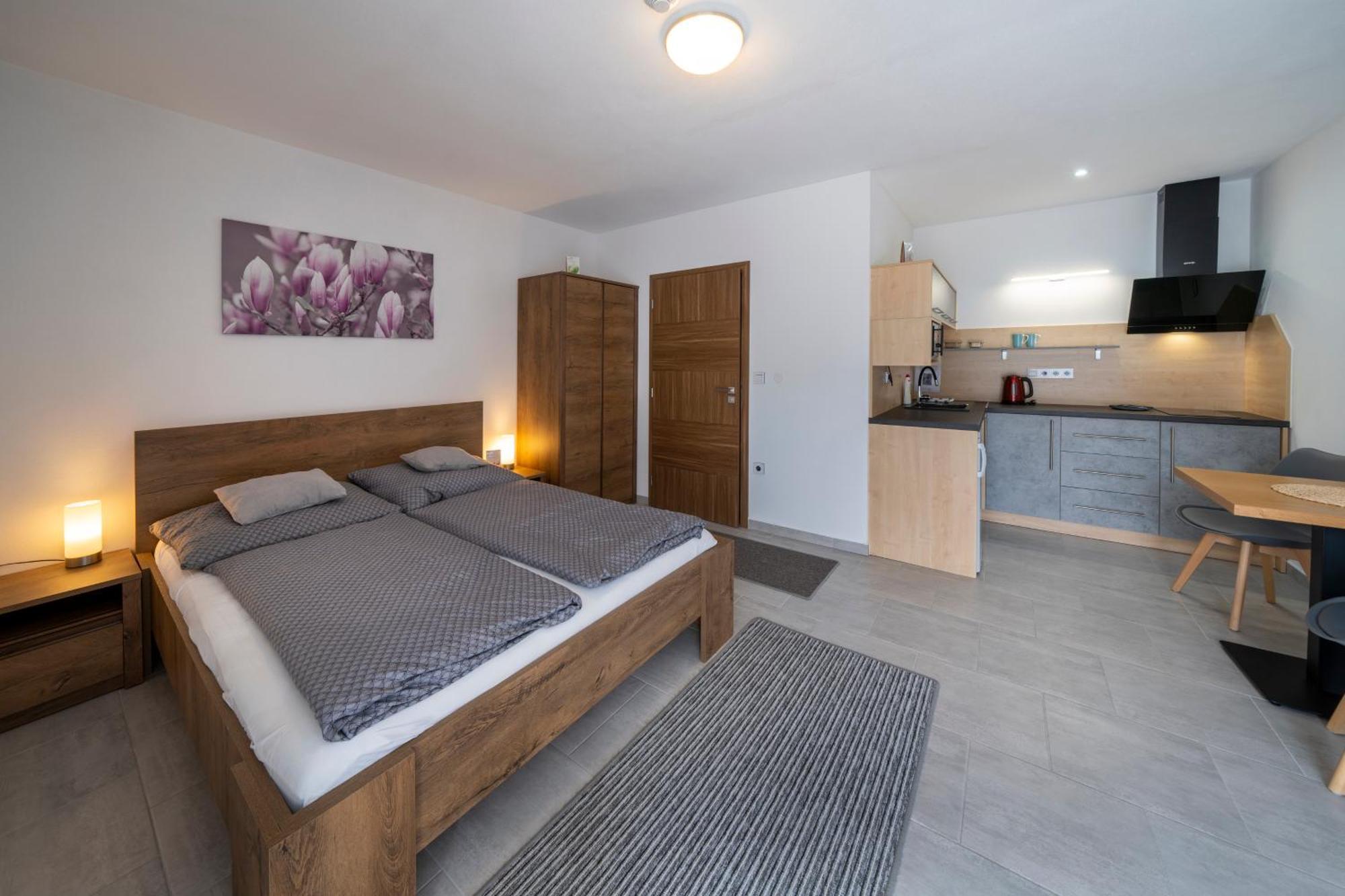 Apartmany Pod Namestim 2 Телч Экстерьер фото